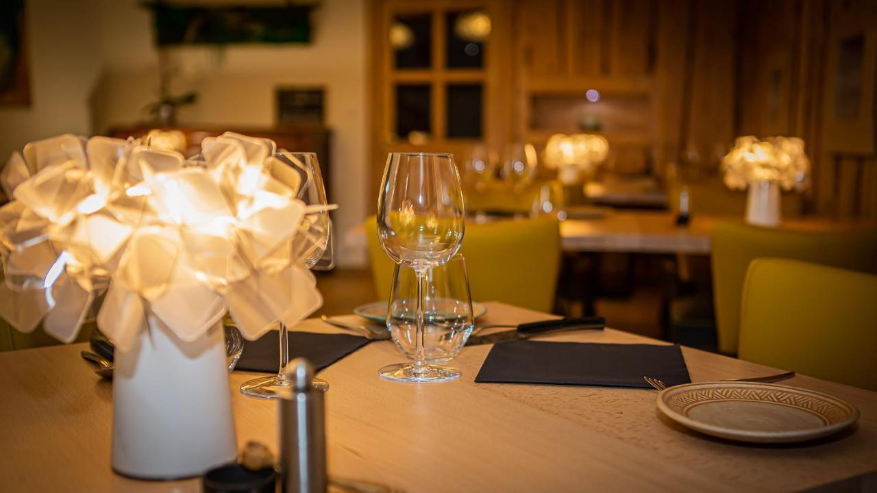 Le Bonheur Dans Le Pre Hotel Lucinges Eksteriør billede