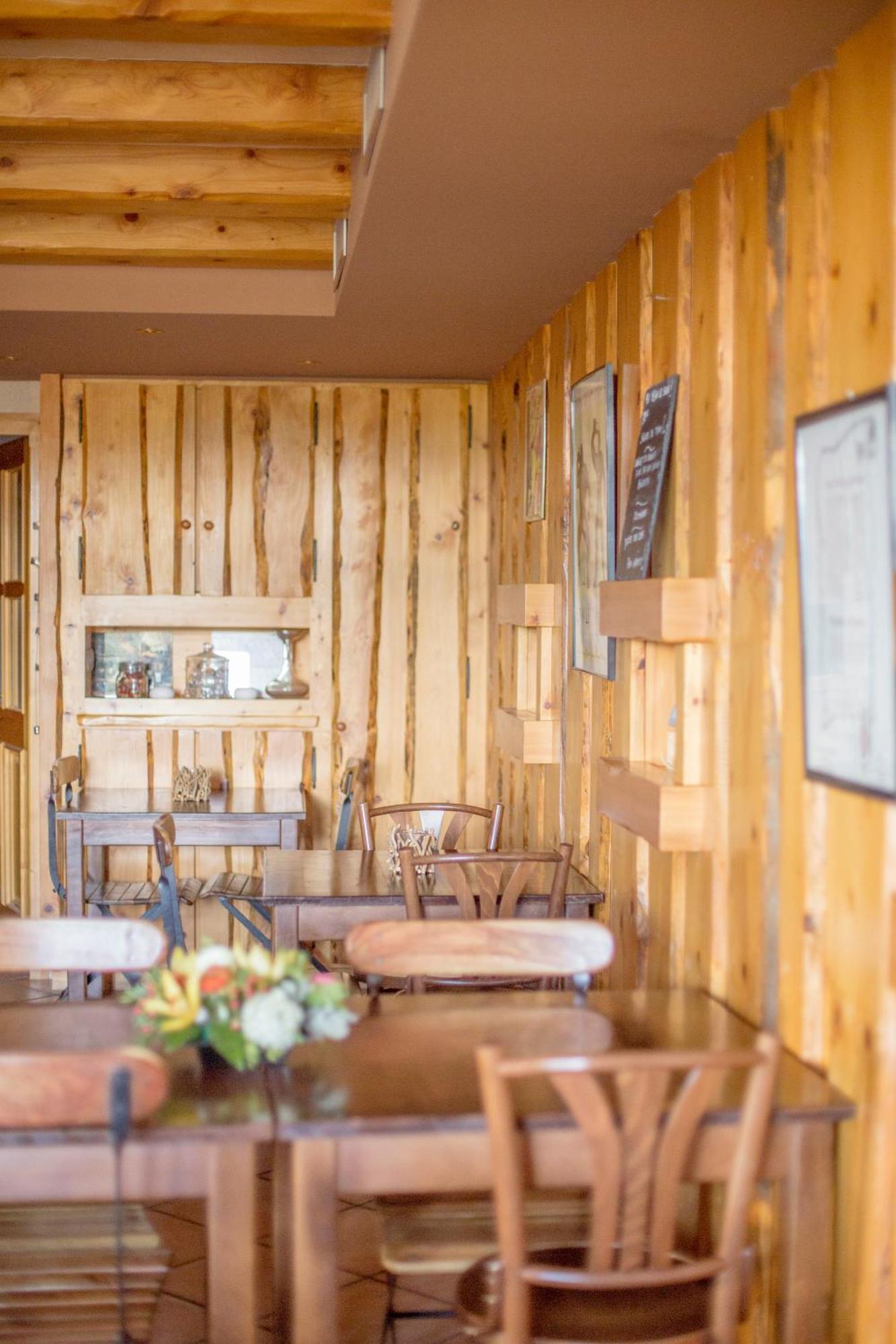 Le Bonheur Dans Le Pre Hotel Lucinges Eksteriør billede